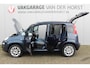 Fiat Panda 0.9-86pk TwinAir 'Sempre'. Uiterst nette en luxe Fiat Panda ! Airco, elektr. ramen en spiegels, navigatie by Google, telefoonvoorb., camera, metallic lak, LM wielen, trekhaak etc.