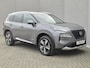 Nissan X-Trail 1.5 e-4orce Tekna 4WD Automaat / Fabrieksgarantie tot 06-2027 / Dealer onderhouden / Allseason banden / Trekgewicht 1800 kg / HUD / Elektrische achterklep / Stuur-, Stoel en Achterbank verwarming / Adaptief CC / Voorruit verwarming /