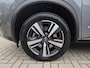 Nissan X-Trail 1.5 e-4orce Tekna 4WD Automaat / Fabrieksgarantie tot 06-2027 / Dealer onderhouden / Allseason banden / Trekgewicht 1800 kg / HUD / Elektrische achterklep / Stuur-, Stoel en Achterbank verwarming / Adaptief CC / Voorruit verwarming /
