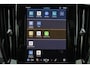 Volvo V60 T6 Recharge AWD Essential Bright - IntelliSafe Assist & Surround - Parkeercamera achter - Verwarmde voorstoelen, stuur & achterbank - Parkeersensoren voor & achter - High Performance audio - Elektr. inklapbare trekhaak - 18' LMV