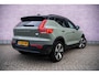 Volvo XC40 Recharge Twin AWD 78 kWh Ultimate | Trekhaak | Panoramadak | All Season banden | 360 Camera | Adaptieve cruise control | Harman Kardon audio |