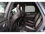 Volvo XC60 T8 Recharge AWD Ultra Black Edition - Luchtvering - Panorama/schuifdak - IntelliSafe Assist & Surround - 360º Camera - Harman/Kardon audio - Adaptieve LED koplampen - Verwarmde voorstoelen, stuur & achterbank - Parkeersensoren voor & achter - Elektr. bedienb. voorstoelen met geheugen - Head up display - Draadloze tel. lader - Extra getint glas - Elektr. inklapbare trekhaak - 21' LMV