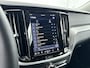 Volvo V60 T6 Recharge Essential | 18" | Leder | Adaptieve cruise | BLIS | Stoel/stuur/achterbankverwarming | Parkeercamera | Parkeersensoren V+A
