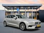 Volvo V60 T6 Recharge Essential | 18" | Leder | Adaptieve cruise | BLIS | Stoel/stuur/achterbankverwarming | Parkeercamera | Parkeersensoren V+A