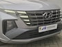 Hyundai Tucson 1.6 T-GDI 230pk HEV N Line Sky Automaat / Fabrieksgarantie tot 04-2029 / 1600kg Trekgewicht / Panoramadak / Elektrische Stoelen met Memory / elektrisch glazen panorama-dak / Rondomzicht camera / Stuur-, Stoel en Achterbank verwarming /