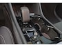 Volvo XC40 T5 Recharge Ultimate Dark Panorama/schuifdak - IntelliSafe Assist & Surround - 360º Camera - Harman/Kardon audio - Verwarmde voorstoelen & stuur - Parkeersensoren voor & achter - Extra getint glas - 19' LMV