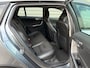 Volvo V60 Cross Country 2.0 D3 Momentum / bi-xenon koplampen / Trekhaak / Verwarmbare voorruit /