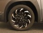 Lexus UX 250h Preference Line - CLIMATE CONTROL - ALCANTARA BEKLEDING - PARKEERSENSOREN VOOR/ ACHTER - CAMERA - DODEHOEK DETECTIE - KEYLESS ENTRY/ START - APPLE CARPLAY/ ANDROID AUTO
