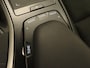 Lexus UX 250h Preference Line - CLIMATE CONTROL - ALCANTARA BEKLEDING - PARKEERSENSOREN VOOR/ ACHTER - CAMERA - DODEHOEK DETECTIE - KEYLESS ENTRY/ START - APPLE CARPLAY/ ANDROID AUTO