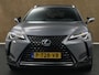 Lexus UX 250h Preference Line - CLIMATE CONTROL - ALCANTARA BEKLEDING - PARKEERSENSOREN VOOR/ ACHTER - CAMERA - DODEHOEK DETECTIE - KEYLESS ENTRY/ START - APPLE CARPLAY/ ANDROID AUTO