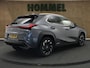 Lexus UX 250h Preference Line - CLIMATE CONTROL - ALCANTARA BEKLEDING - PARKEERSENSOREN VOOR/ ACHTER - CAMERA - DODEHOEK DETECTIE - KEYLESS ENTRY/ START - APPLE CARPLAY/ ANDROID AUTO