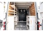 Volkswagen Crafter 35 2.0 TDI L3H3 Trekhaak I 3 Zitplaatsen I Cruise I Airco I Navigatie I Bluetooth I Dealeronderhouden