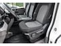 Volkswagen Crafter 35 2.0 TDI L3H3 Trekhaak I 3 Zitplaatsen I Cruise I Airco I Navigatie I Bluetooth I Dealeronderhouden