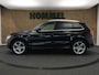 Audi Q5 2.0 TDI quattro Sport Edition - UNIEKE AUTO - ORIGINEEL NEDERLANDSE AUTO - AFKOMSTIG VAN 1E EIGENAAR - LAGE KM STAND - ALLE BOEKJES AANWEZIG - VERKEERT IN EEN ZEER NETTE STAAT - NAVIGATIE - S LINE PAKKET - CLIMATE CONTROL - PARKEERSENSOREN VOOR/ ACHTER - DEELS LEDEREN BEKLEDING - QUATTRO TECHNIEK -NA MONTAGE VAN TREKHAAK 2000 KG TREKGEWICHT