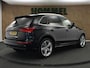Audi Q5 2.0 TDI quattro Sport Edition - UNIEKE AUTO - ORIGINEEL NEDERLANDSE AUTO - AFKOMSTIG VAN 1E EIGENAAR - LAGE KM STAND - ALLE BOEKJES AANWEZIG - VERKEERT IN EEN ZEER NETTE STAAT - NAVIGATIE - S LINE PAKKET - CLIMATE CONTROL - PARKEERSENSOREN VOOR/ ACHTER - DEELS LEDEREN BEKLEDING - QUATTRO TECHNIEK -NA MONTAGE VAN TREKHAAK 2000 KG TREKGEWICHT