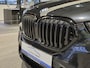BMW X1 xDrive25e High Executive Sportline | Black edition | Camera | HUD | Leder | Trekhaak | Navigatie | Stoelverwarming | Carplay