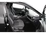 Toyota C-HR 2.0 Plug-in Hybrid 220 Dynamic | Stoelverwarming | Dode hoek detectie | Parkeersensoren en Camera |
