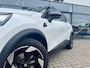 Renault Captur 1.6 E-Tech Full Hybrid 145 Techno | Stoel+Stuurverwarming | Climate Control | Draadloze Telefoonlader | Camera + Sensoren | Two-Tone | Apple CarPlay/Android Auto