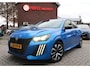 Peugeot 208 100 Pk Benzine Active * Nieuw Model * Navigatie * Airco * Cruise Control * Dab Radio * Yathzee * Draadloos Apple Car Play / Android Auto * Vingerhoets; Vierde Generatie Eersteklas Service !