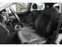 Volkswagen Golf 1.0 TSI Highline Business R Line+Alcantara+stoel-verwarming+Parkeer-Hulp+17"Lmv = SUPER PRIJS !! +APK 2027 !!