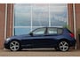 BMW 1-Serie 116i F20 Sport-Line 5-deurs | 17 inch | Dakraam | PDC | Cruise-control | Stoelverwarming | Climate-control | Sportstoelen | Origineel | iDrive | ➡️