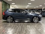Volvo XC60 T8 AWD Recharge Ultimate Bright | Luchtvering | 360° Camera | 455pk Head-Up Display | Harman Kardon | Adaptieve Cruise Control | Standkachel met Volvo On Call App | Stoelverwarming voor+achter | Stuurwielverwarming | Full LED Meesturende koplampen | Pilot