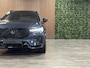 Volvo XC60 T6 AWD Recharge Ultra Black Edition | Full Option! | Luchtvering | Bowers & Wilkins | Trekhaak | Stoelventilatie | 360° Camera | Head-Up Display | Stoelmassage | Adaptieve Cruise Control | Stoelverwarming voor+achter | Stuurwielverwarming | Full LED Meest