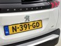Peugeot e-2008 GT Pack 50kWh 136pk Automaat | 1ste eigenaar | 3 FASE | Schuif/Kanteldak | Dodehoekdetectie | LEER/Alcantara | Camera | LED lampen |soh 93.4%
