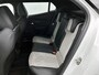 Peugeot e-2008 GT Pack 50kWh 136pk Automaat | 1ste eigenaar | 3 FASE | Schuif/Kanteldak | Dodehoekdetectie | LEER/Alcantara | Camera | LED lampen |soh 93.4%