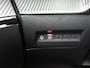 Peugeot e-2008 GT Pack 50kWh 136pk Automaat | 1ste eigenaar | 3 FASE | Schuif/Kanteldak | Dodehoekdetectie | LEER/Alcantara | Camera | LED lampen |