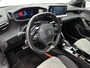 Peugeot e-2008 GT Pack 50kWh 136pk Automaat | 1ste eigenaar | 3 FASE | Schuif/Kanteldak | Dodehoekdetectie | LEER/Alcantara | Camera | LED lampen |soh 93.4%
