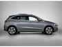 Mercedes-Benz B-klasse 250 e Business Solution Luxury Line | Panoramaschuifdak | Trekhaak | Donkergetint glas achter | GUARD 360 ° Vehicle protection Plus | Sierelementen lindehout zwart | EASY PACK achterklep | Keyless-Go comfortpakket |