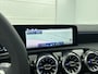 Mercedes-Benz A-klasse 250 e Business Solution AMG | Nightpakket | Stoelverwarming vooraan | Smartphone-integratie | Panoramaschuifdak | Multibeam LED | Extra USB-poorten | KEYLESS GO |