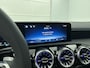 Mercedes-Benz A-klasse 250 e Business Solution AMG | Nightpakket | Stoelverwarming vooraan | Smartphone-integratie | Panoramaschuifdak | Multibeam LED | Extra USB-poorten | KEYLESS GO |