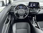 Toyota C-HR 2.0 Hybrid Dynamic | Navigatie | Dodehoek detectie | Apple Carplay / Android Auto | Adaptive Cruise | Parkeersensoren voor/achter | Keyless | Clima | 18 inch