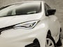 Renault Zoe R110 Life 52 kWh (ex Accu) Automaat (VIRTUAL COCKPIT, APPLE CARPLAY, KEYLESS, STOELVERWARMING, SPORTSTOELEN, LED KOPLAMPEN, CRUISE, DAB+, NIEUWE APK, NIEUWSTAAT)