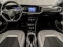 Opel Mokka 1.2 Turbo Elegance Sport Automaat (VIRTUAL COCKPIT, APPLE CARPLAY, GROOT NAVI, STUUR/STOELVERWARMING, SPORTSTOELEN, 360 CAMERA, ADAPTIVE CRUISE, GETINT GLAS, NIEUWSTAAT)
