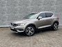 Volvo XC40 1.5 T5 Recharge Inscription | Adaptieve Cruise Control met dodehoek detectie | Elektr. stoelverstelling L+R | Dynamic LED | Donker getint glas | Parkeercamera | Park Assist V+A | Verw. stuurwiel | Harman Kardon | Trekhaak