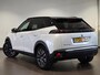 Peugeot e-2008 GT Pack EV 50kWh 136pk | SCHUIF/KANTELDAK | CAMERA | NAVI | ALCANTARA/LEDER | ADAPTIVE CRUISE | 18" EVISSA | KEYLESS ENTRY