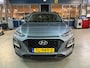 Hyundai Kona 1.0 T-GDI 120pk Essence | Apple carplay / Android auto | Navigatie | Camera | Cruise control | Krell sound | Climate control | NAP | Rijklaar prijs!