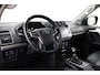 Toyota Land Cruiser 5 pers. 2.8 D-4D Professional | Trekhaak | Treeplanken | Stoel-/achterbankverwarming | Stoelventilatie | Leder | Dodehoek detectie | JBL | Navigatie | Apple Carplay / Android Auto
