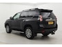 Toyota Land Cruiser 5 pers. 2.8 D-4D Professional | Trekhaak | Treeplanken | Stoel-/achterbankverwarming | Stoelventilatie | Leder | Dodehoek detectie | JBL | Navigatie | Apple Carplay / Android Auto