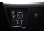 Toyota Land Cruiser 5 pers. 2.8 D-4D Professional | Trekhaak | Treeplanken | Stoel-/achterbankverwarming | Stoelventilatie | Leder | Dodehoek detectie | JBL | Navigatie | Apple Carplay / Android Auto