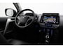 Toyota Land Cruiser 5 pers. 2.8 D-4D Professional | Trekhaak | Treeplanken | Stoel-/achterbankverwarming | Stoelventilatie | Leder | Dodehoek detectie | JBL | Navigatie | Apple Carplay / Android Auto