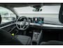 Volkswagen Golf Life Edition eHybrid | 'App-Connect' draadloze smartphone integratie | Achterbank in ongelijke delen neerklapbaar incl. middenarmsteun en doorlaadmogelijkheid | Afstandscontrolesysteem (Front Assist)