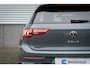 Volkswagen Golf Life Edition eHybrid | 'App-Connect' draadloze smartphone integratie | Achterbank in ongelijke delen neerklapbaar incl. middenarmsteun en doorlaadmogelijkheid | Afstandscontrolesysteem (Front Assist)