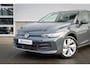 Volkswagen Golf Life Edition eHybrid | 'App-Connect' draadloze smartphone integratie | Achterbank in ongelijke delen neerklapbaar incl. middenarmsteun en doorlaadmogelijkheid | Afstandscontrolesysteem (Front Assist)
