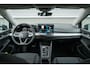 Volkswagen Golf Life Edition eHybrid | 'App-Connect' draadloze smartphone integratie | Achterbank in ongelijke delen neerklapbaar incl. middenarmsteun en doorlaadmogelijkheid | Afstandscontrolesysteem (Front Assist)