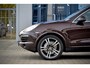 Porsche Cayenne 4.2 V8 D S / Pano / Luchtvering / Comf. Stoelen / Sport Chrono / Full Option
