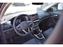 Volkswagen T-Cross Life Edition Inclusief €2000,- inruilvoordeel | 'App-Connect' draadloze smartphone integratie | 4 jaar garantie | Achteruitrijcamera (Rear View)